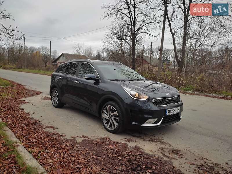 Позашляховик / Кросовер Kia Niro 2017 в Звягелі