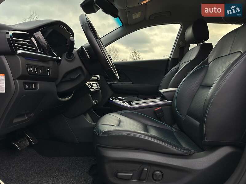 Позашляховик / Кросовер Kia Niro 2022 в Львові