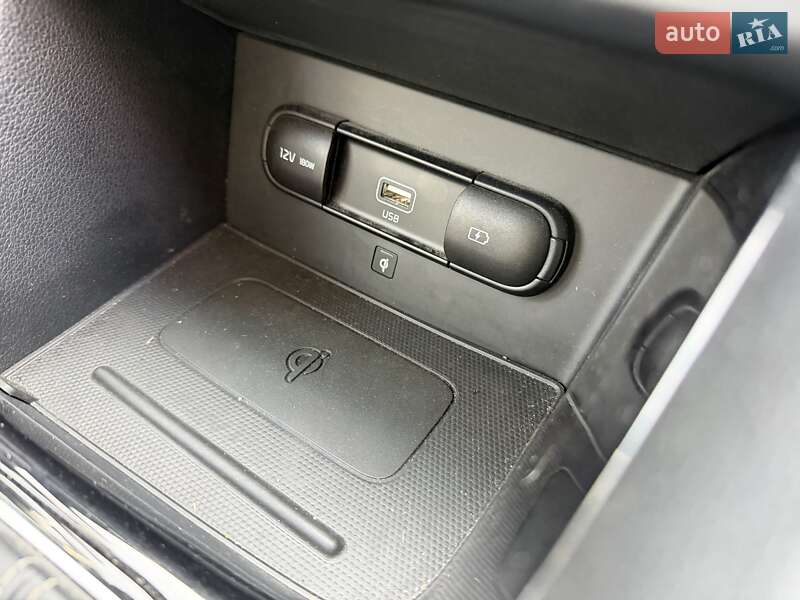 Внедорожник / Кроссовер Kia Niro 2020 в Калуше фото 27 Внедорожник / Кроссовер Kia Niro 2020 в Калуше