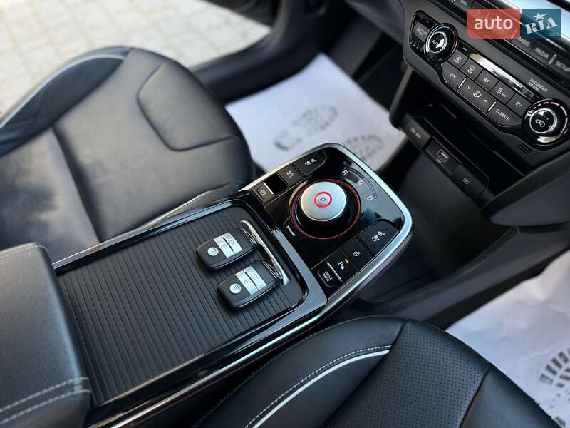 Внедорожник / Кроссовер Kia Niro 2020 в Дрогобыче