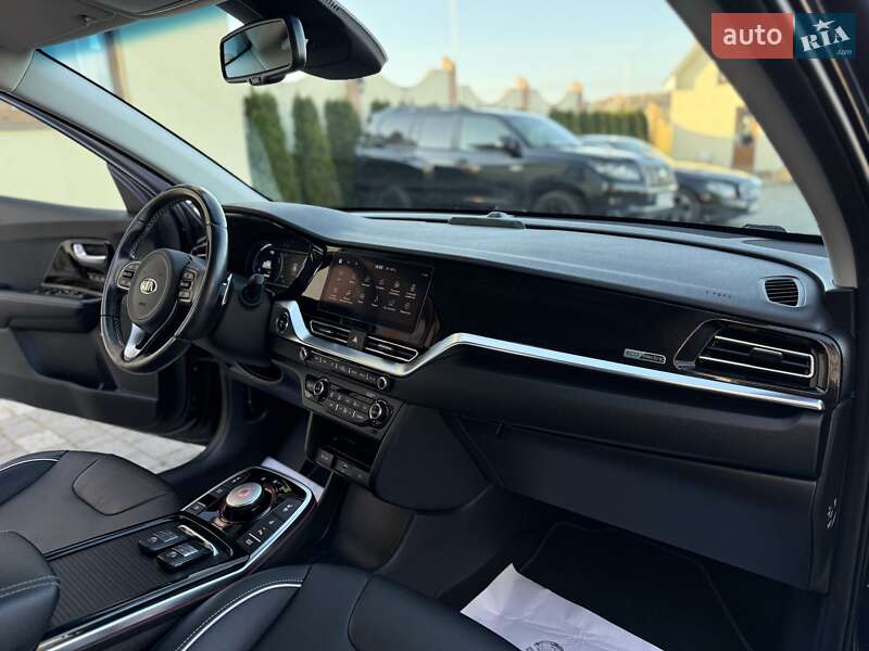 Внедорожник / Кроссовер Kia Niro 2020 в Дрогобыче