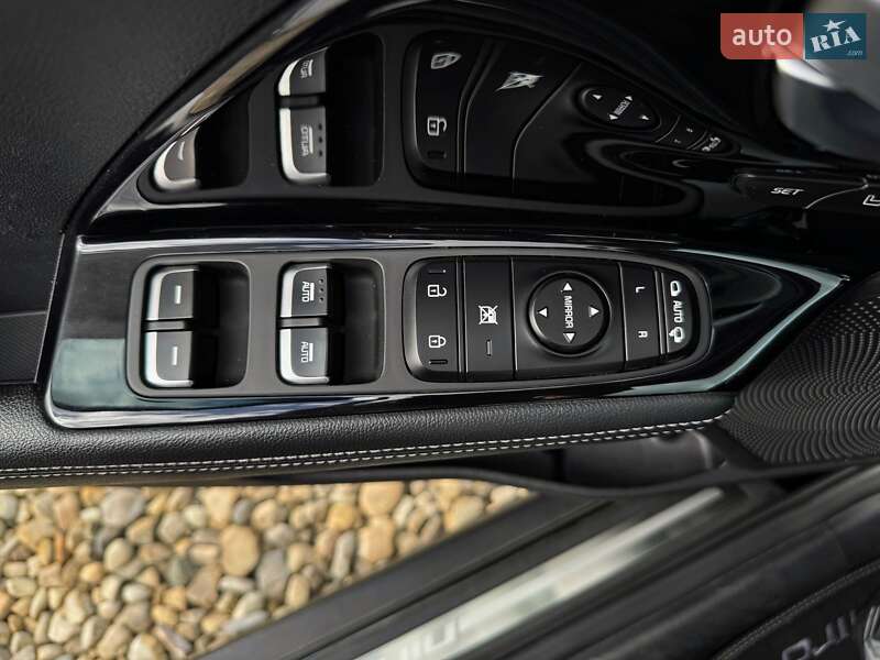 Внедорожник / Кроссовер Kia Niro 2020 в Львове