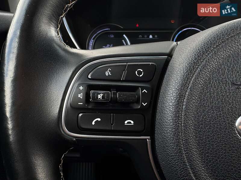 Внедорожник / Кроссовер Kia Niro 2020 в Львове