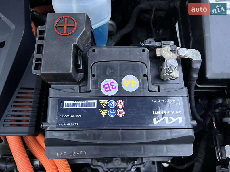 Позашляховик / Кросовер Kia Niro 2020 в Тернополі