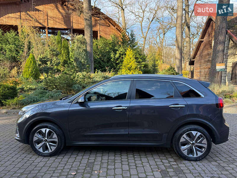 Внедорожник / Кроссовер Kia Niro 2020 в Львове