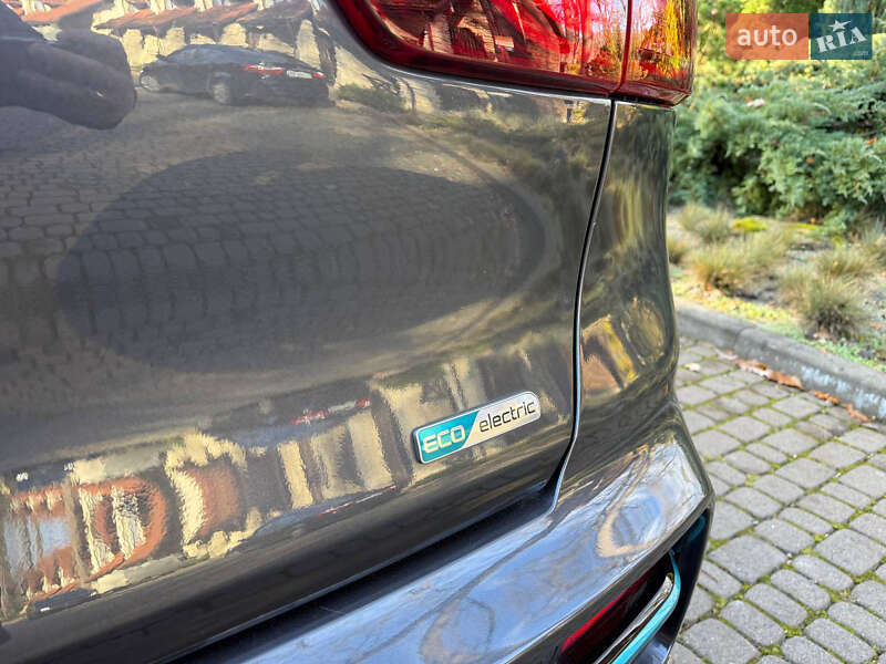 Внедорожник / Кроссовер Kia Niro 2020 в Львове