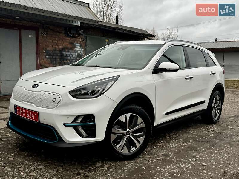 Внедорожник / Кроссовер Kia Niro 2020 в Казатине