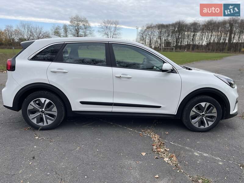 Внедорожник / Кроссовер Kia Niro 2021 в Хмельницком