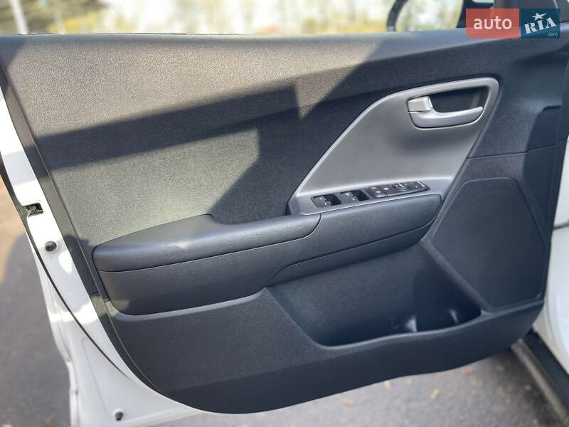 Внедорожник / Кроссовер Kia Niro 2021 в Хмельницком