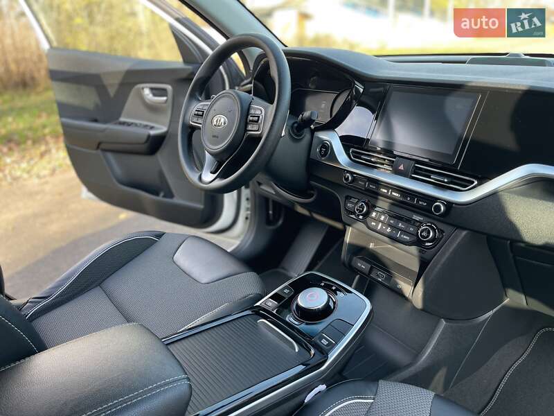 Внедорожник / Кроссовер Kia Niro 2021 в Хмельницком