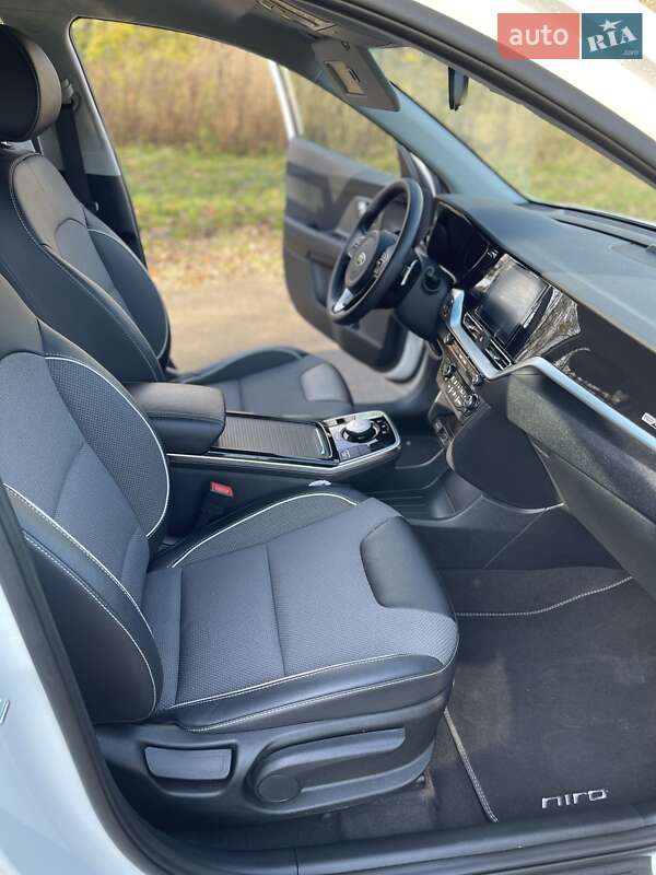 Внедорожник / Кроссовер Kia Niro 2021 в Хмельницком