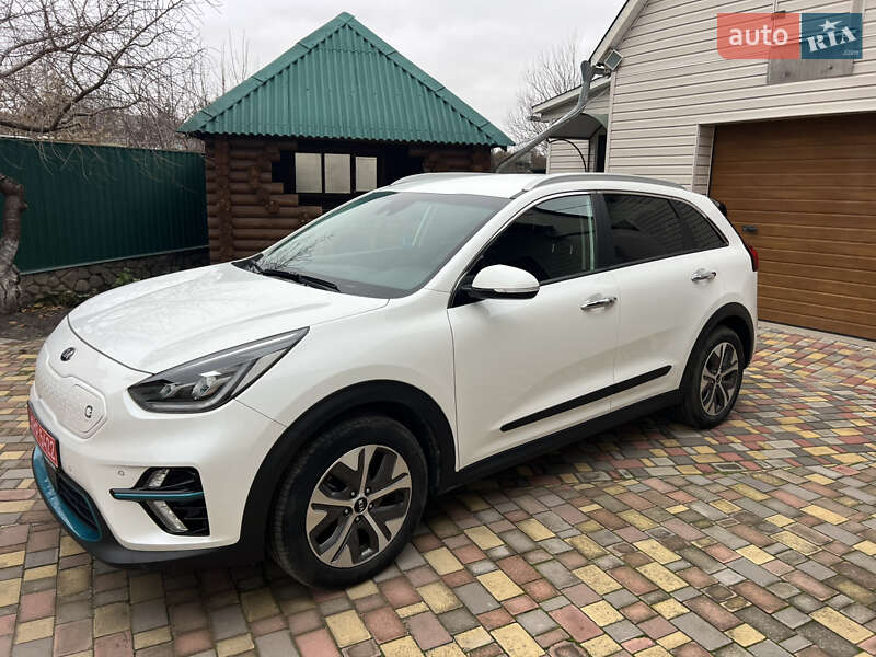 Внедорожник / Кроссовер Kia Niro 2020 в Полтаве
