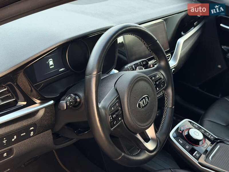Внедорожник / Кроссовер Kia Niro 2020 в Черновцах
