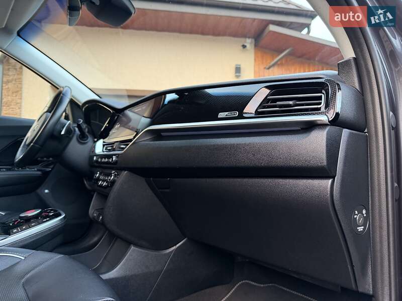 Внедорожник / Кроссовер Kia Niro 2020 в Черновцах