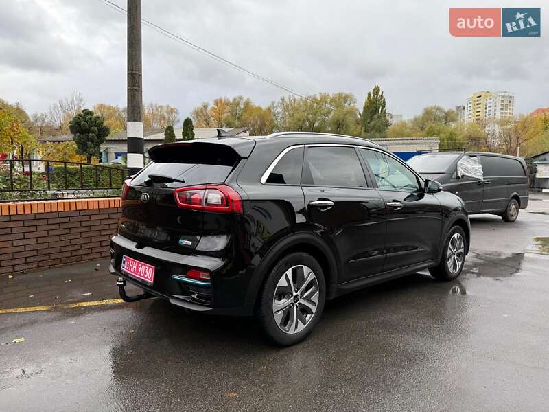 Внедорожник / Кроссовер Kia Niro 2020 в Краснограде