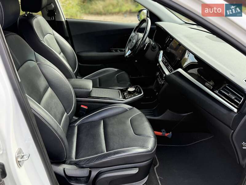 Внедорожник / Кроссовер Kia Niro 2020 в Ровно