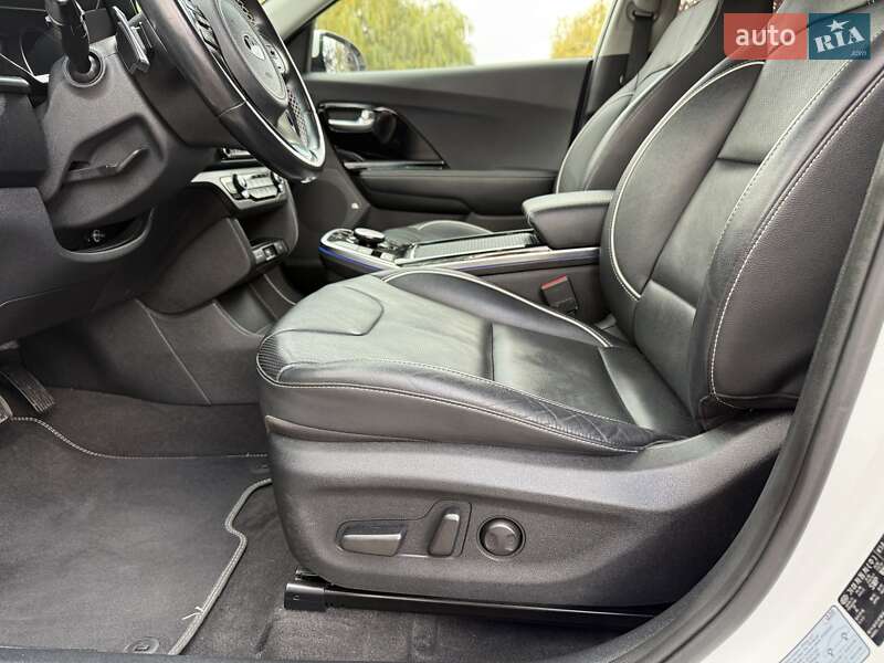 Внедорожник / Кроссовер Kia Niro 2020 в Ровно