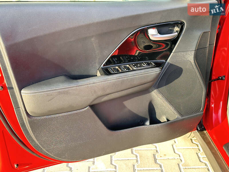 Внедорожник / Кроссовер Kia Niro 2020 в Тернополе