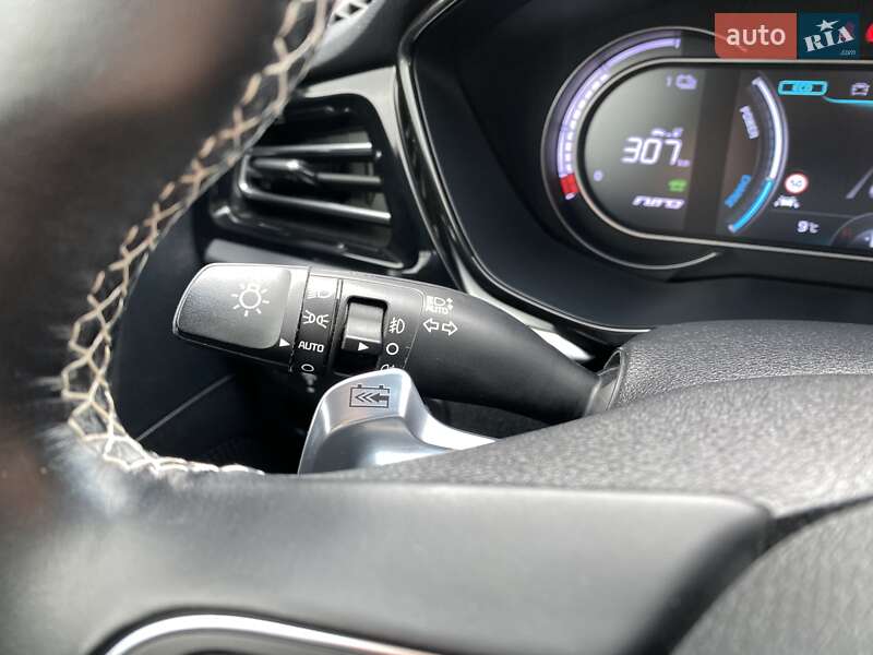 Позашляховик / Кросовер Kia Niro 2020 в Львові