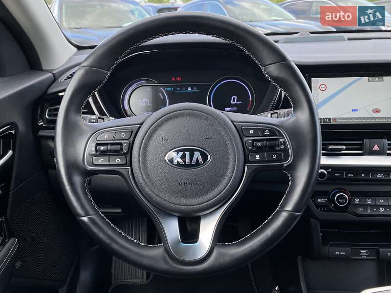 Внедорожник / Кроссовер Kia Niro 2020 в Львове