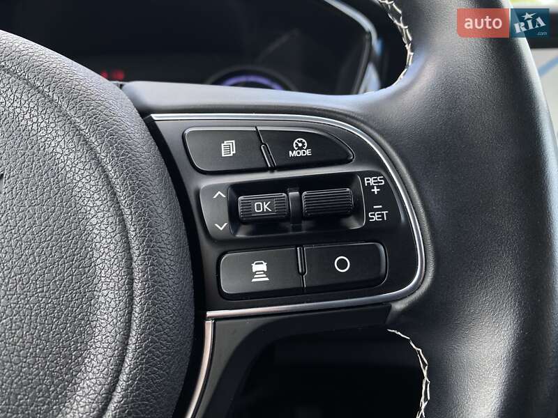 Внедорожник / Кроссовер Kia Niro 2020 в Львове