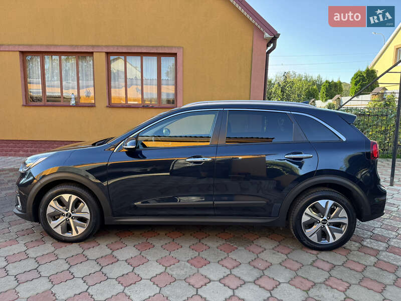 Внедорожник / Кроссовер Kia Niro 2020 в Ровно фото 7 Внедорожник / Кроссовер Kia Niro 2020 в Ровно