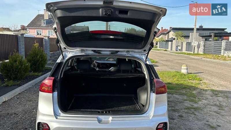 Внедорожник / Кроссовер Kia Niro 2020 в Киеве