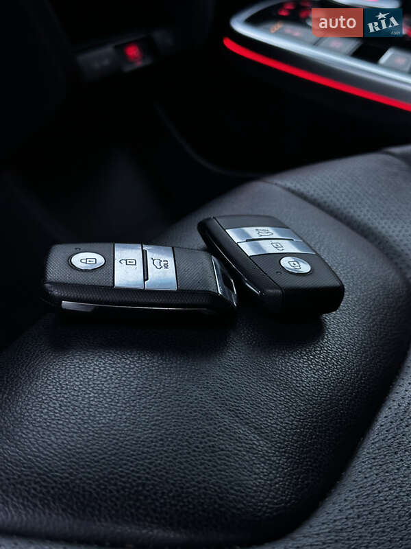 Внедорожник / Кроссовер Kia Niro 2020 в Львове