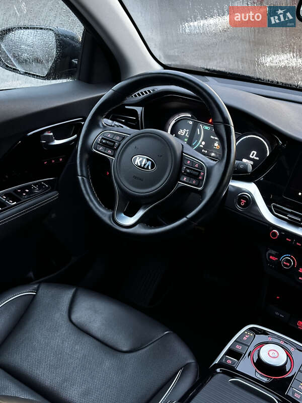 Внедорожник / Кроссовер Kia Niro 2020 в Львове