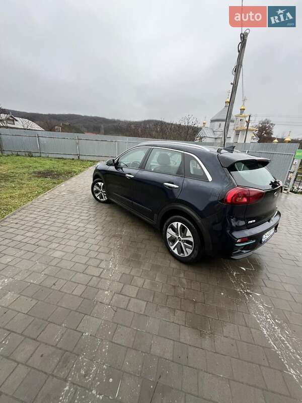 Внедорожник / Кроссовер Kia Niro 2020 в Снятине