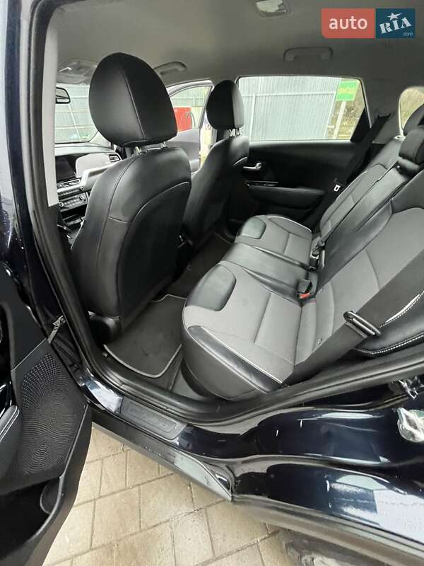 Внедорожник / Кроссовер Kia Niro 2020 в Снятине