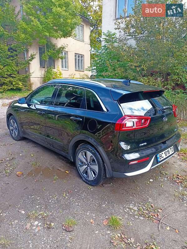 Внедорожник / Кроссовер Kia Niro 2017 в Львове фото 9 Внедорожник / Кроссовер Kia Niro 2017 в Львове