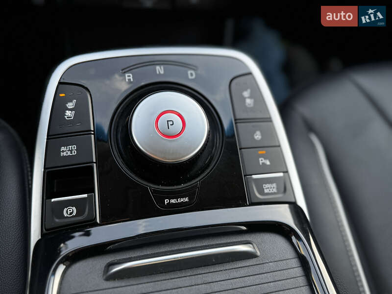 Внедорожник / Кроссовер Kia Niro 2019 в Ровно