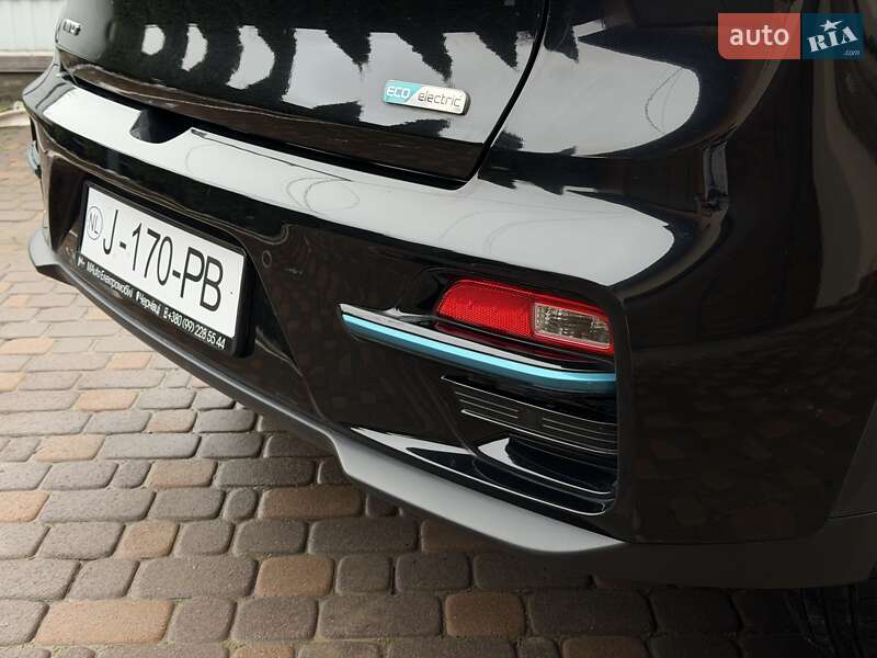 Внедорожник / Кроссовер Kia Niro 2020 в Черновцах