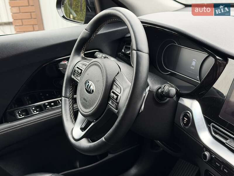 Внедорожник / Кроссовер Kia Niro 2020 в Черновцах