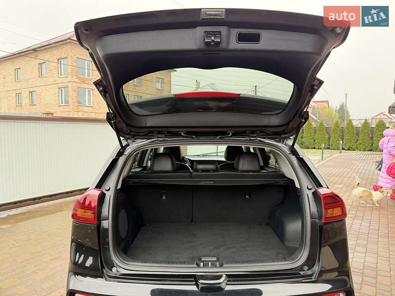 Внедорожник / Кроссовер Kia Niro 2020 в Черновцах