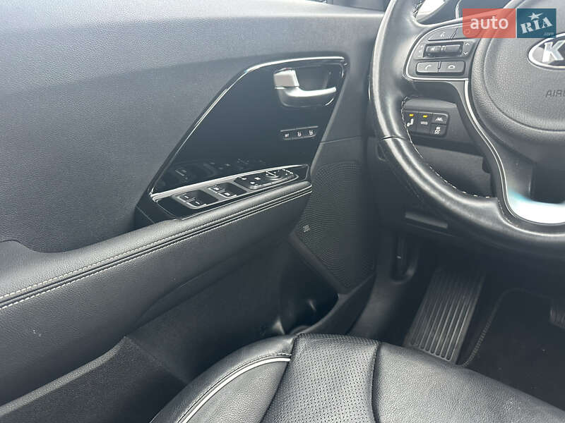 Внедорожник / Кроссовер Kia Niro 2021 в Киеве