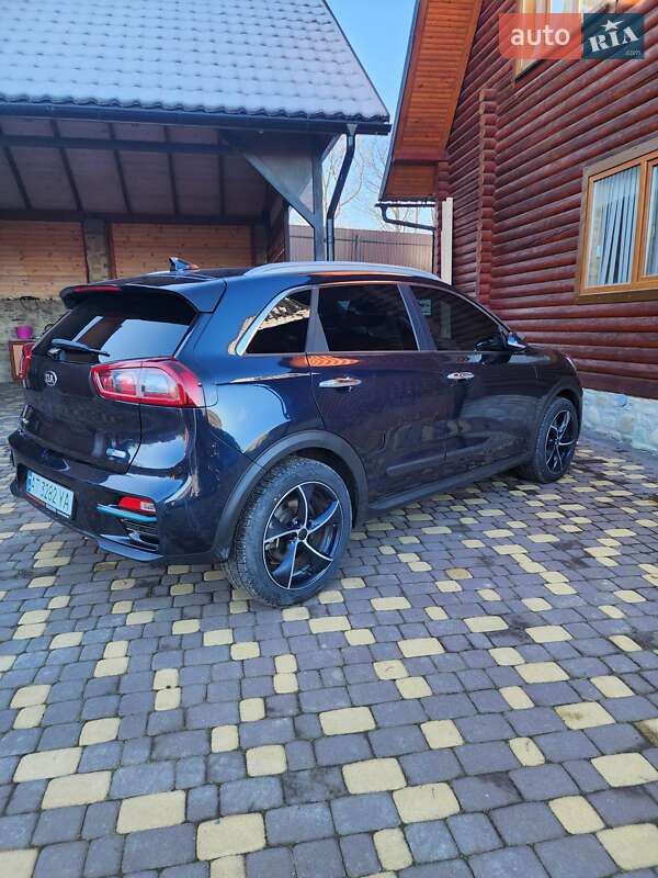 Внедорожник / Кроссовер Kia Niro 2019 в Косове фото 4 Внедорожник / Кроссовер Kia Niro 2019 в Косове