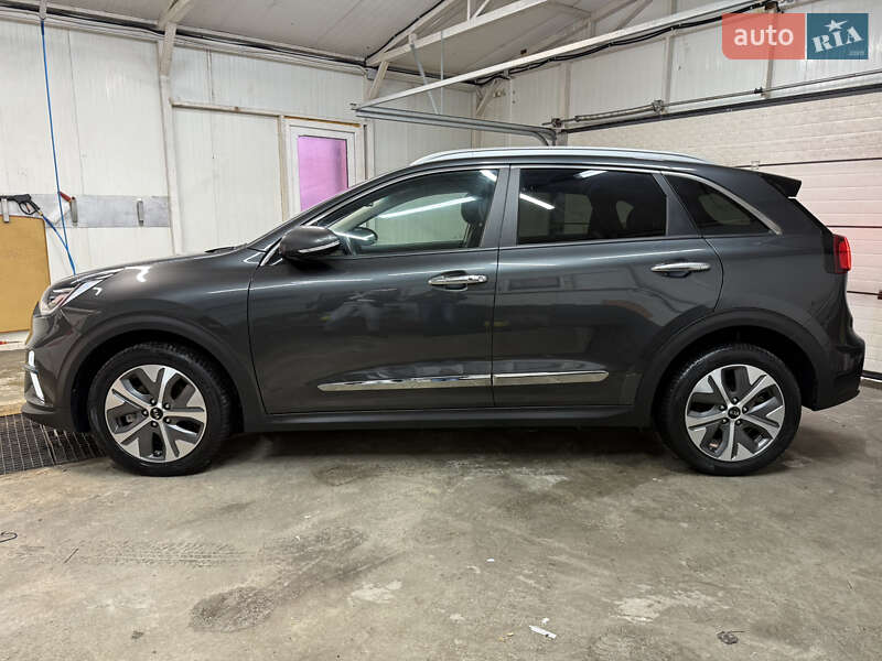 Внедорожник / Кроссовер Kia Niro 2021 в Львове