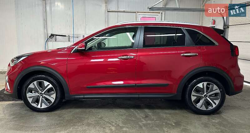 Позашляховик / Кросовер Kia Niro 2020 в Львові фото 26 Позашляховик / Кросовер Kia Niro 2020 в Львові