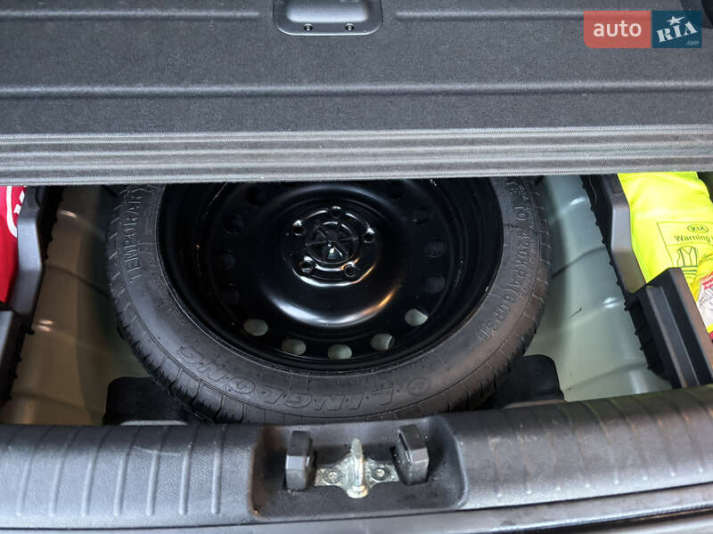 Внедорожник / Кроссовер Kia Niro 2020 в Луцке