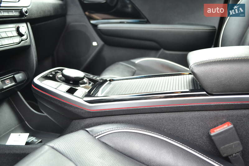 Внедорожник / Кроссовер Kia Niro 2020 в Ровно