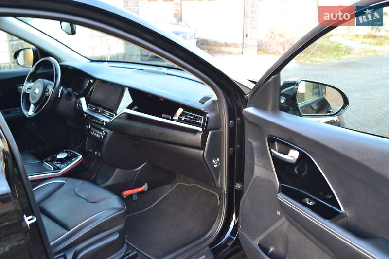 Внедорожник / Кроссовер Kia Niro 2020 в Ровно