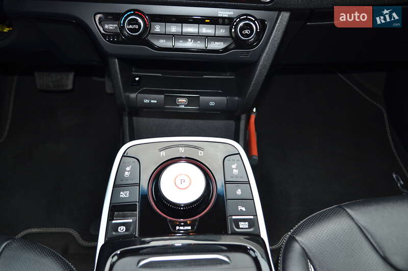 Внедорожник / Кроссовер Kia Niro 2020 в Ровно