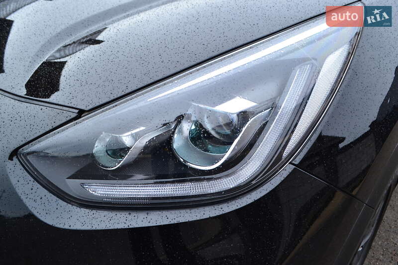 Внедорожник / Кроссовер Kia Niro 2020 в Ровно