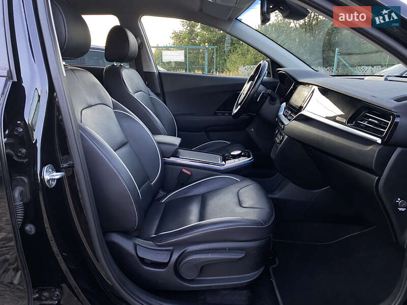 Внедорожник / Кроссовер Kia Niro 2020 в Львове