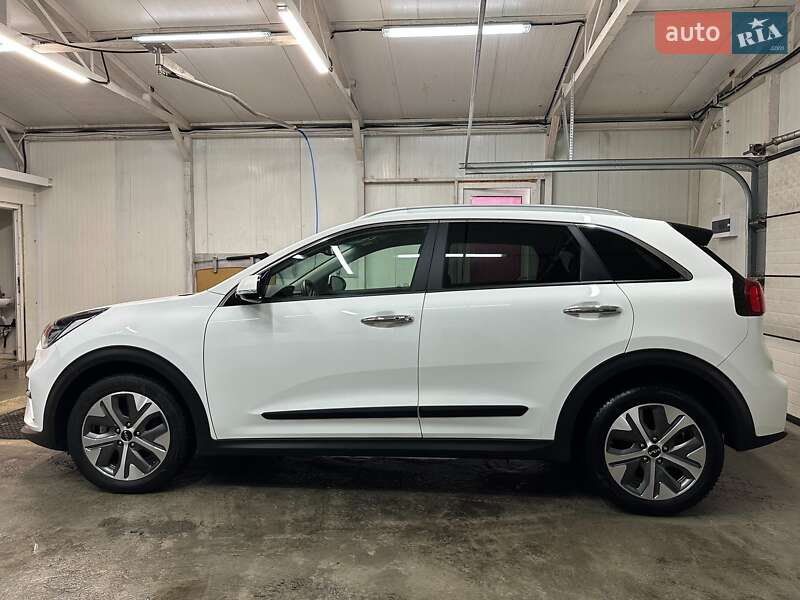 Внедорожник / Кроссовер Kia Niro 2022 в Львове