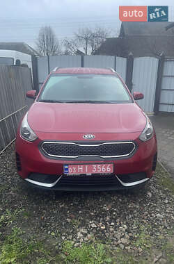 Позашляховик / Кросовер Kia Niro 2017 в Чернігові