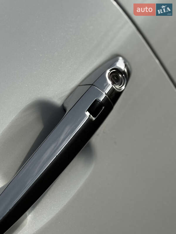 Внедорожник / Кроссовер Kia Niro 2020 в Дрогобыче