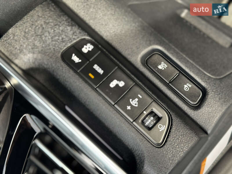 Внедорожник / Кроссовер Kia Niro 2020 в Дрогобыче